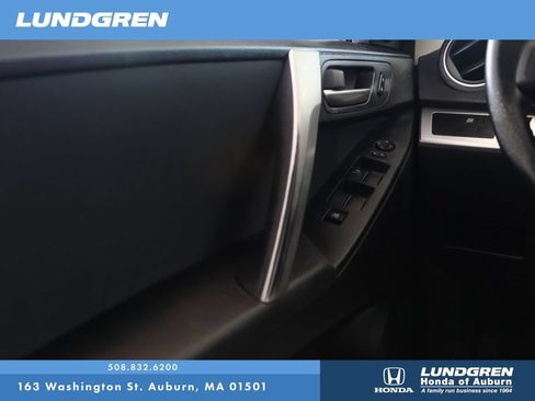 Used 2010 MAZDA MAZDA3 s Sport FWD image 25