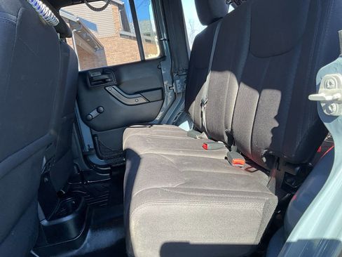 Used 2014 Jeep Wrangler Unlimited Sport w/ Max Tow Package image 10