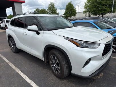 Used 2022 Toyota Highlander XLE