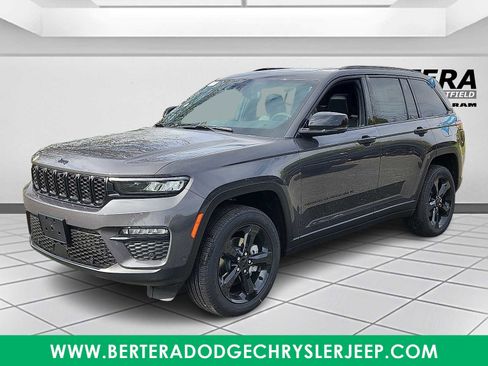 New 2025 Jeep Grand Cherokee Limited w/ Luxury Tech Group II image 2