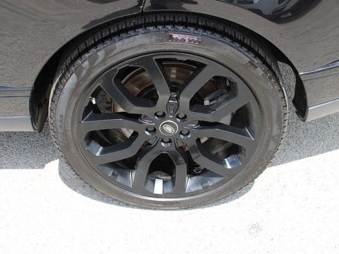 Used 2020 Land Rover Range Rover Long Wheelbase HSE image 7