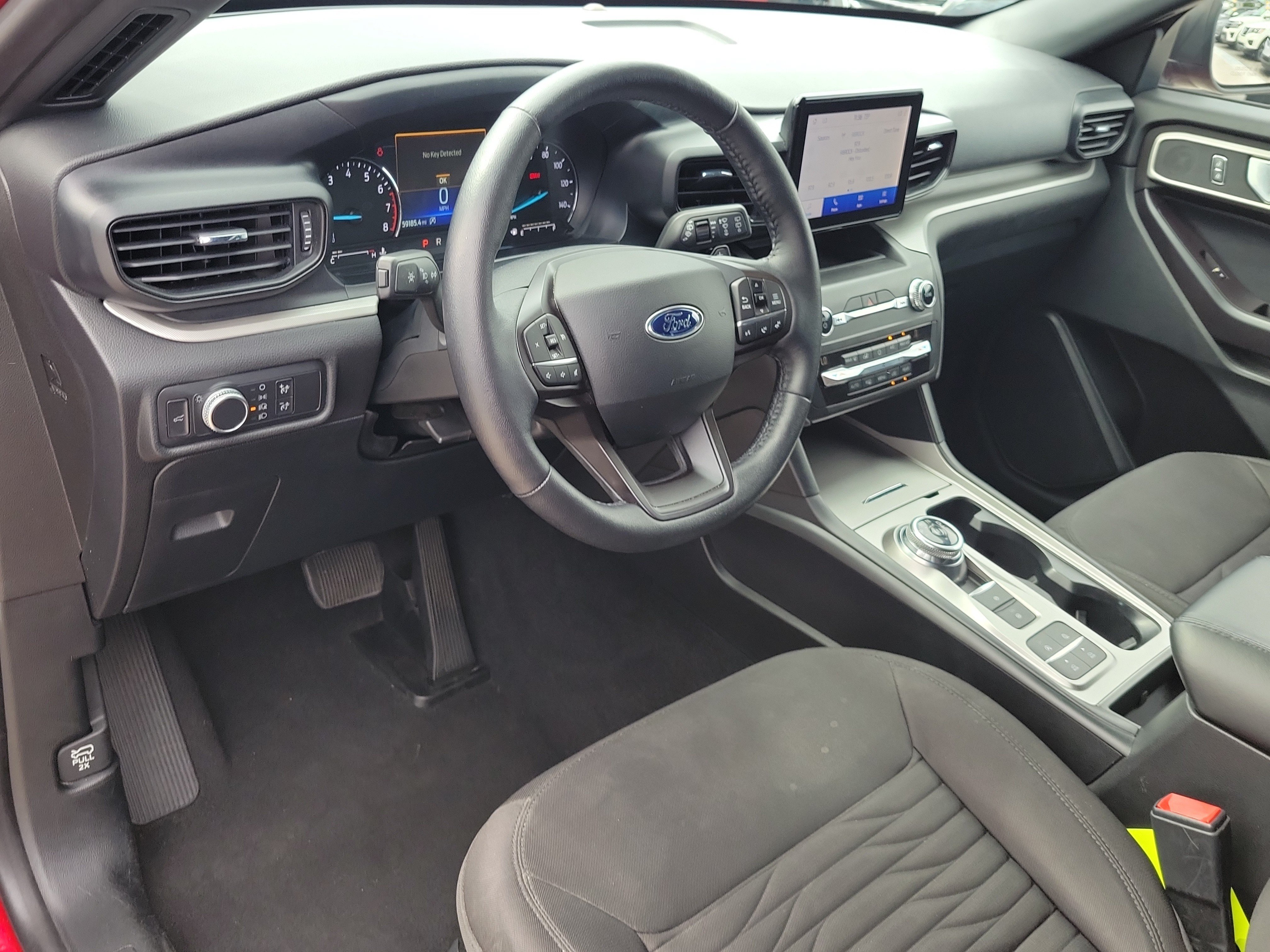 Used 2020 Ford Explorer XLT RWD image 23