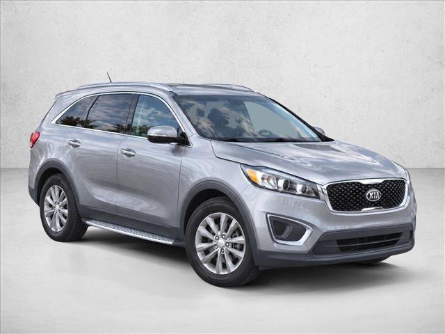 Used 2017 Kia Sorento FWD image 3