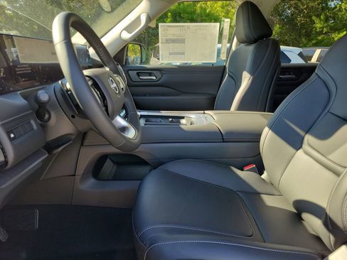 New 2026 Nissan Armada SV image 23