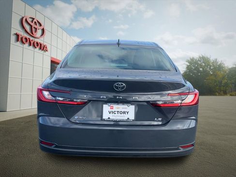 Used 2025 Toyota Camry LE FWD image 4