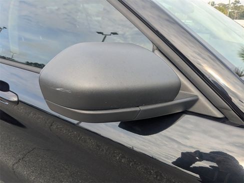 Used 2020 Ford Explorer XLT image 12