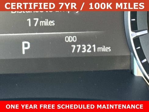 Used 2022 Toyota Highlander XLE AWD/4WD image 29