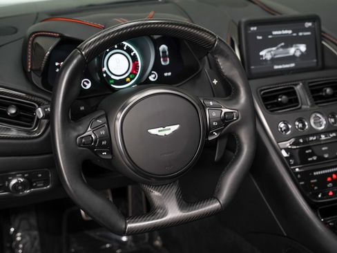 Used 2022 Aston Martin DBS Superleggera Volante RWD image 38