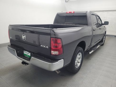 Used 2019 RAM 1500 Classic SLT AWD/4WD image 9
