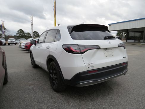 Used 2024 Honda HR-V Sport image 23