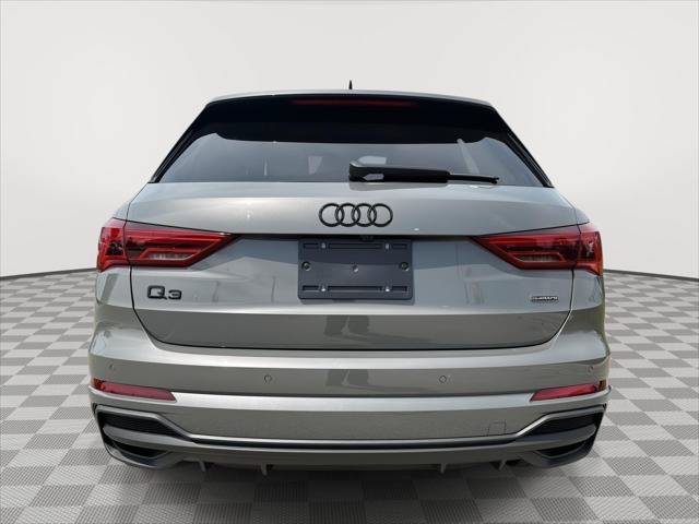 Certified 2025 Audi Q3 2.0T Premium AWD/4WD image 4