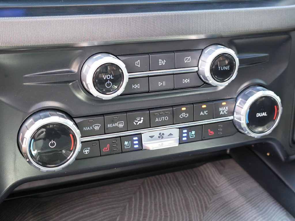 Certified 2024 Ford F250 Platinum AWD/4WD image 36