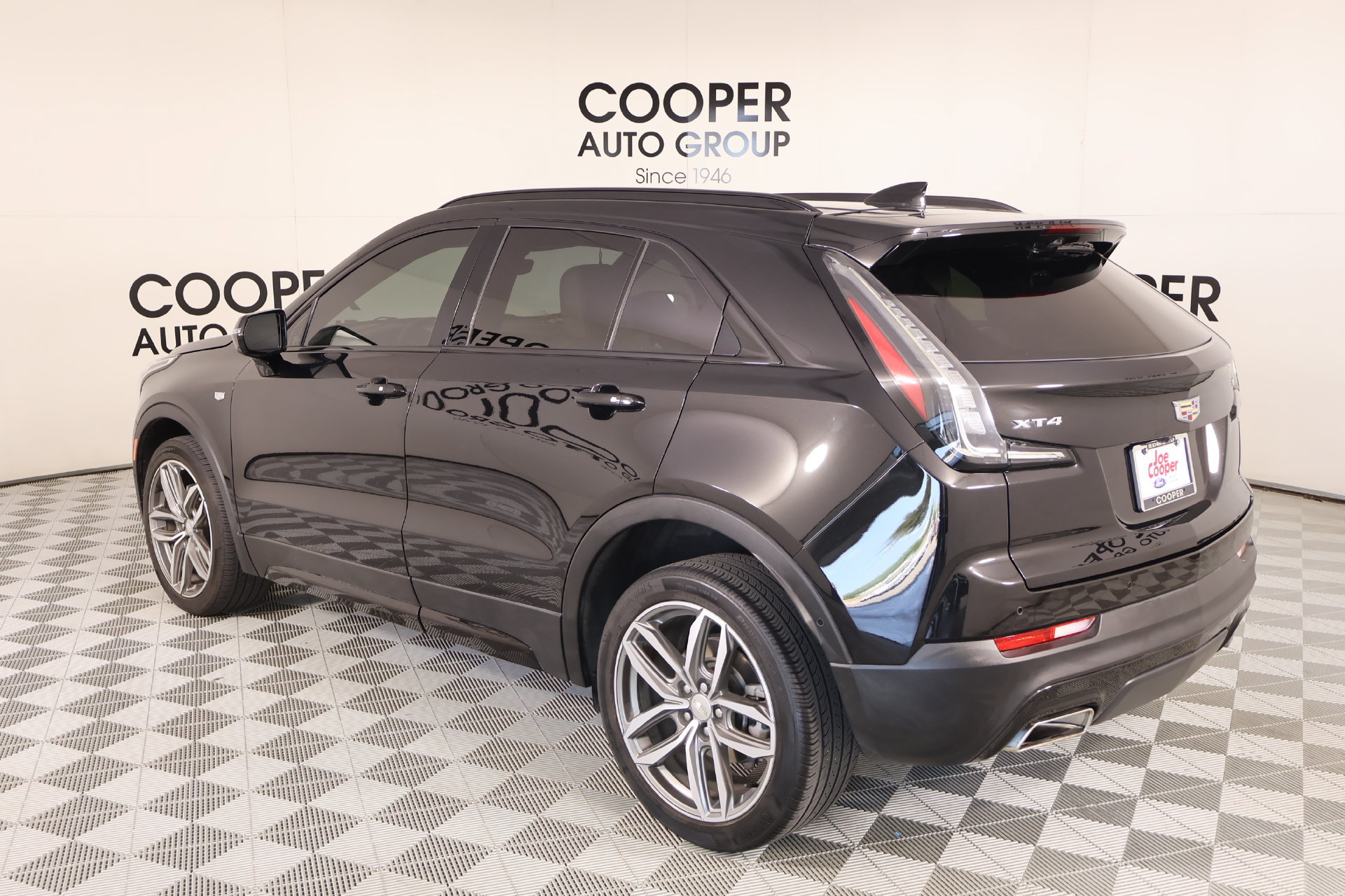 Used 2023 Cadillac XT4 Sport FWD image 23