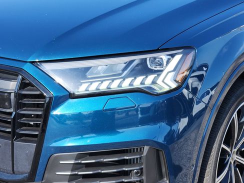 Used 2022 Audi Q7 3.0T Prestige AWD/4WD image 11