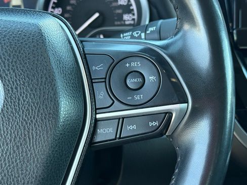 Used 2024 Toyota Camry XLE image 18