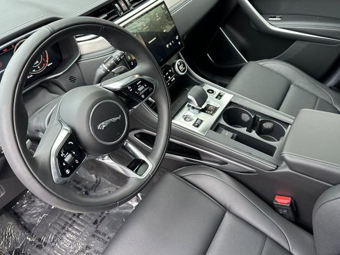 New 2025 Jaguar F-PACE R-Dynamic S AWD/4WD image 11
