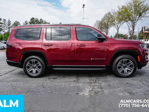 Used 2024 Jeep Wagoneer Series II w/ Flexible Seating Group RWD image 10