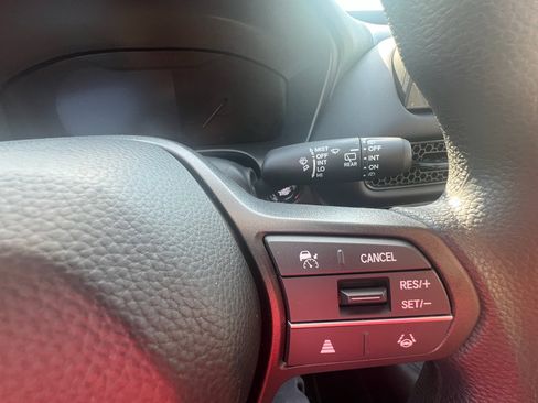 New 2026 Honda HR-V LX image 23
