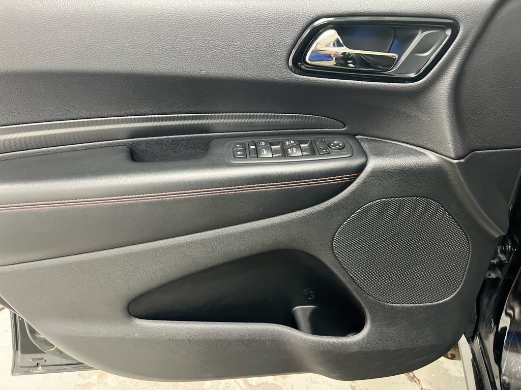 Used 2025 Dodge Durango GT AWD/4WD image 21