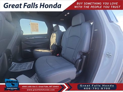 Used 2024 Buick Enclave Essence w/ Experience Buick Package AWD/4WD image 13