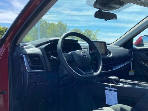 New 2026 Nissan Rogue SV image 10