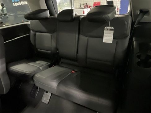 New 2025 Ford Expedition Active image 30