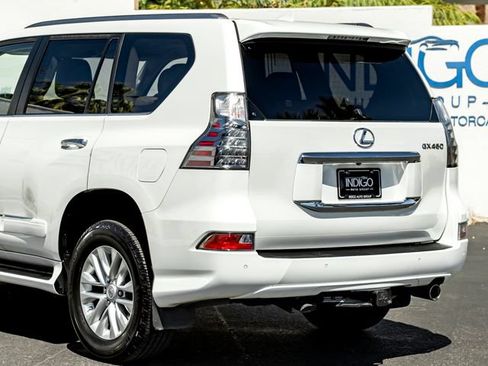 Used 2019 Lexus GX 460 Premium w/ Premium Package AWD/4WD image 10