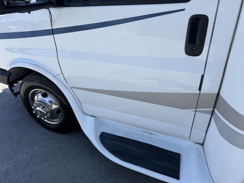 Used 2004 Chevrolet Express 3500 w/ RV Package. Upfitter Option RWD image 30