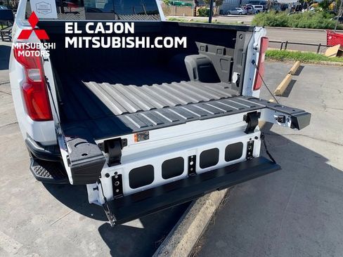 Used 2022 Chevrolet Silverado 1500 LT Trail Boss w/ Convenience Package II image 23