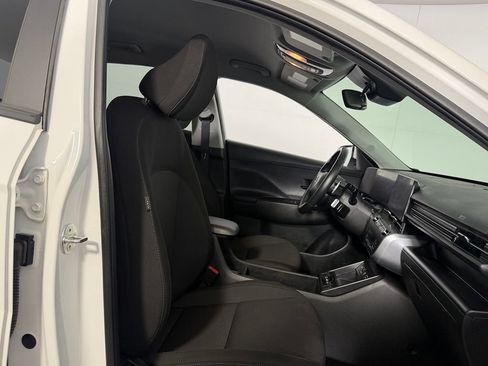 Used 2024 Hyundai Kona SEL FWD image 32