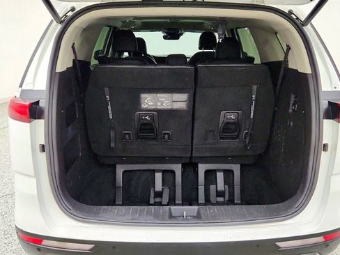Used 2024 Kia Carnival SX Prestige FWD image 23
