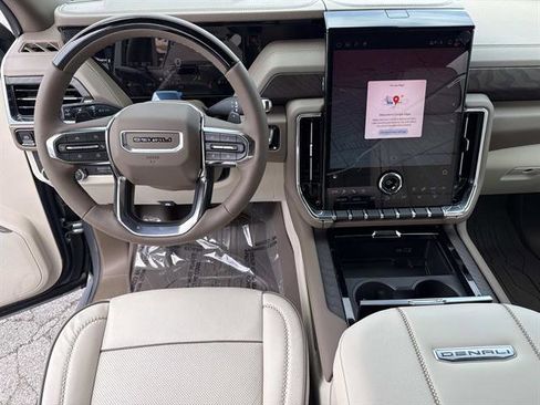 New 2026 GMC Yukon XL Denali w/ Denali Reserve Package AWD/4WD image 23