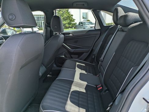 Certified 2024 Volkswagen Jetta Sport FWD image 13