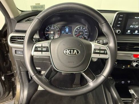 Used 2021 Kia Telluride S FWD image 17