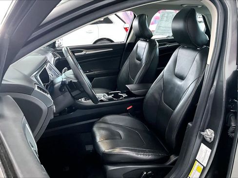 Used 2015 Ford Fusion Titanium image 10