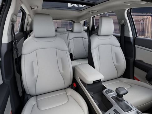 New 2026 Kia Sportage EX w/ EX Panorama Roof Package FWD image 43