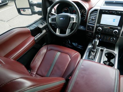Used 2020 Ford F150 Platinum w/ Equipment Group 701A Luxury AWD/4WD image 9