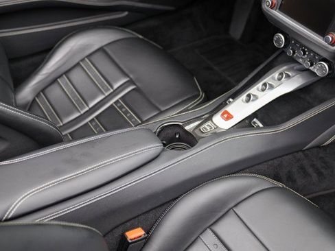 Used 2016 Ferrari California T image 54