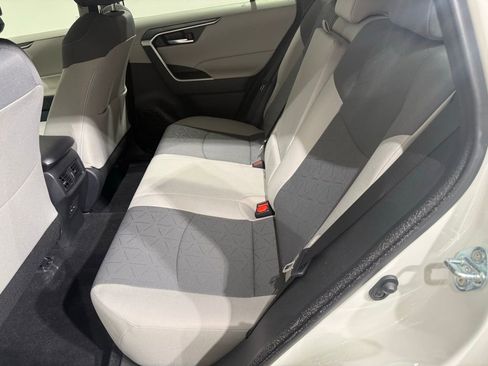 Certified 2025 Toyota RAV4 XLE image 21