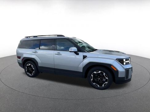 Used 2025 Hyundai Santa Fe SEL image 2