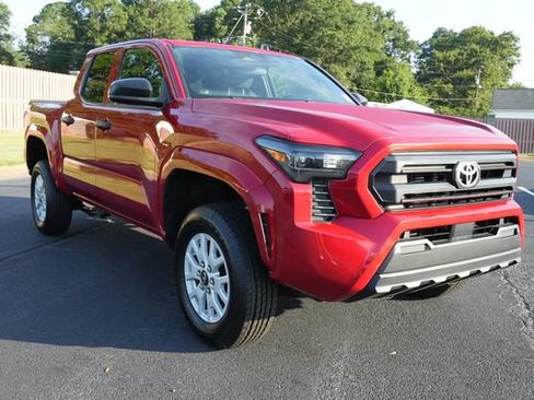 Used 2024 Toyota Tacoma SR RWD image 1