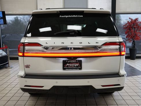 Used 2020 Lincoln Navigator Black Label w/ Cargo Convenience Package image 18