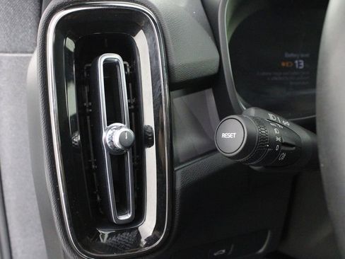 Used 2023 Volvo C40 P8 Recharge Plus image 18