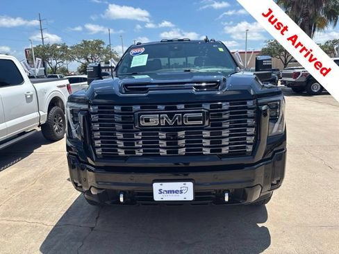 Used 2025 GMC Sierra 2500 Denali Ultimate AWD/4WD image 5