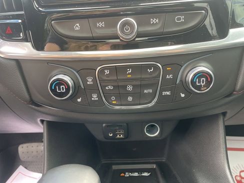 Used 2023 Chevrolet Traverse RS w/ LPO, Floor Liner Package image 29