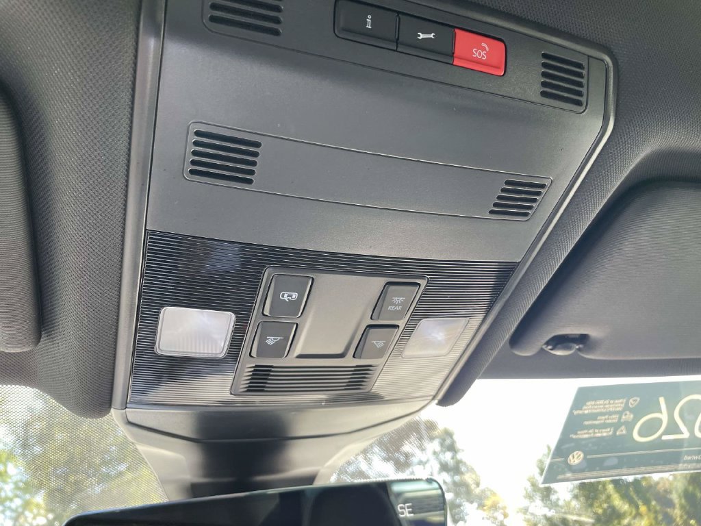 Certified 2026 Volkswagen Jetta Sport FWD image 27