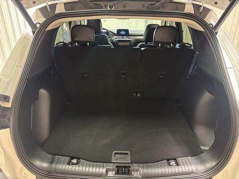 Used 2022 Ford Escape Titanium image 7