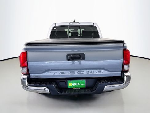 Used 2020 Toyota Tacoma SR5 RWD image 8