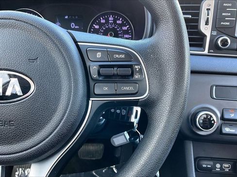 Used 2019 Kia Sportage LX FWD image 21