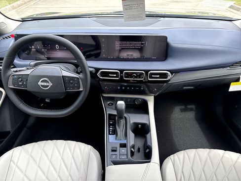 New 2026 Nissan Sentra SL w/ Floor Mat Package FWD image 4